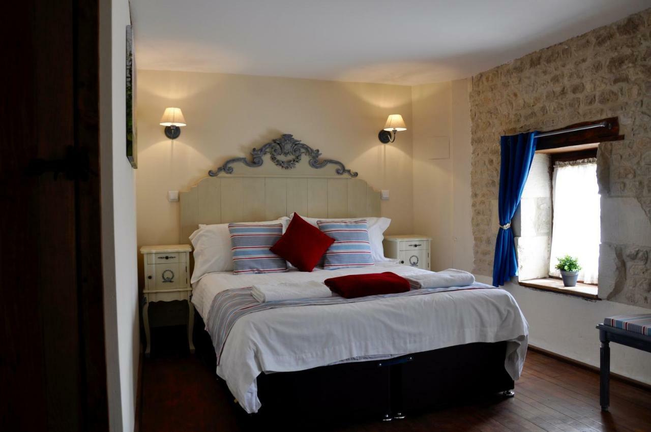 Chez Fins Bois Bed & Breakfast Nere Exterior photo